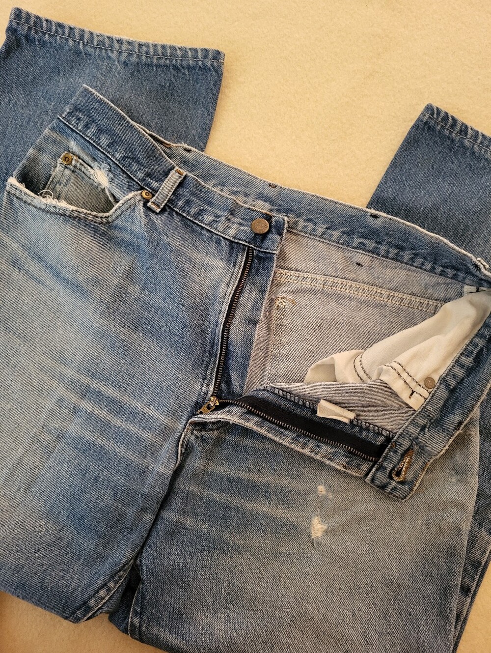 Vintage Lee Blue Jeans 32x27 Distressed Patina Straight Leg Cotton - Picture 11 of 13